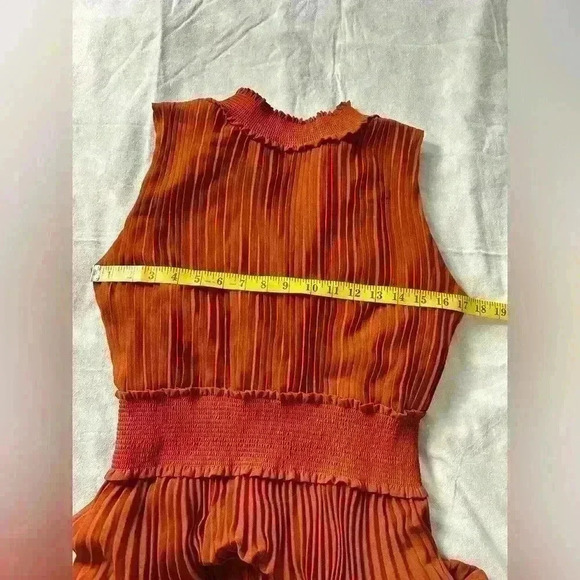 Nanette Lepore Pleated Smocked Sleeveless Midi Dress Size 10 - Picture 4 of 9